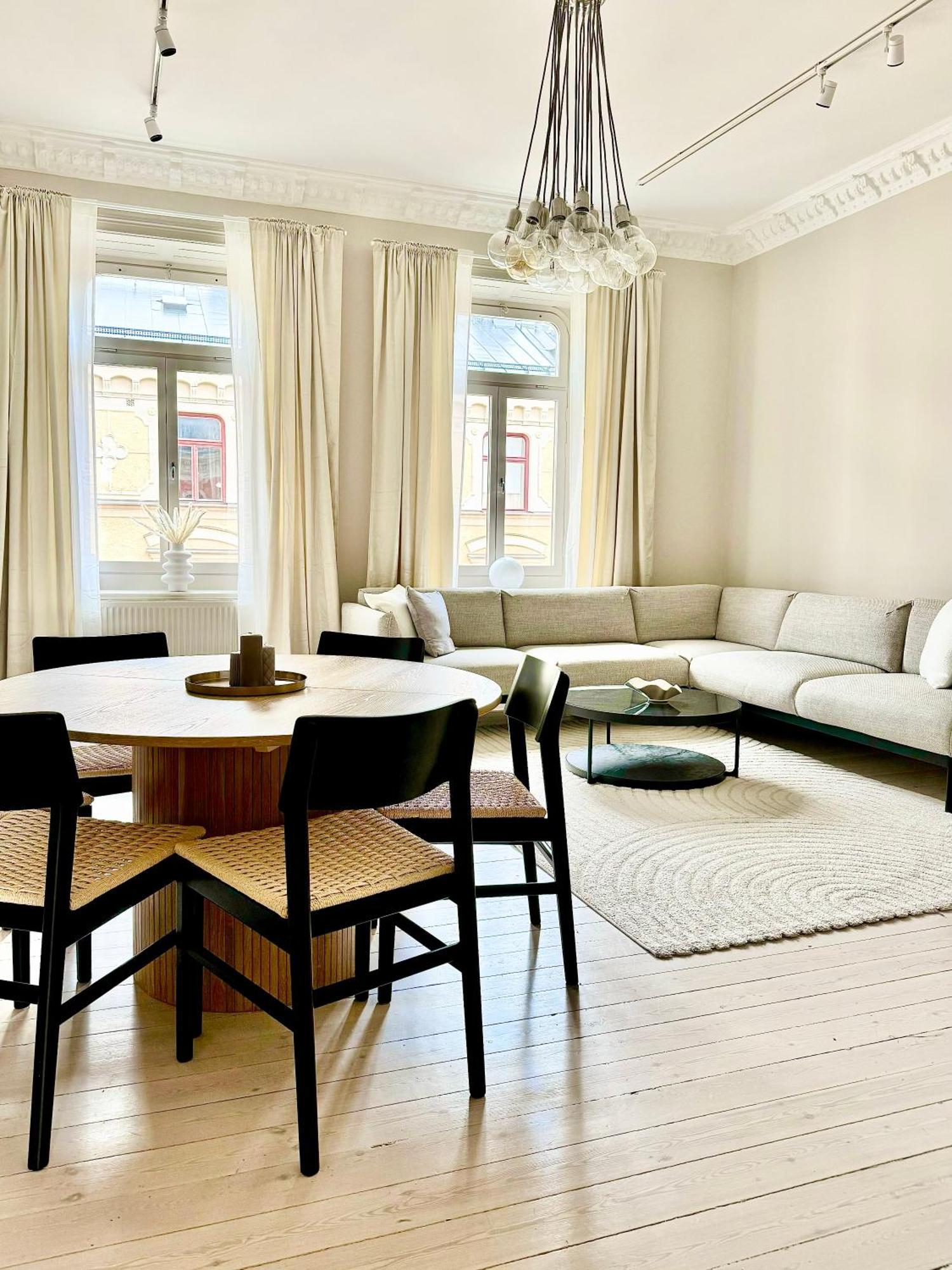 Laegenhet Med Fantastiskt Laege Apartment Stockholm Exterior photo